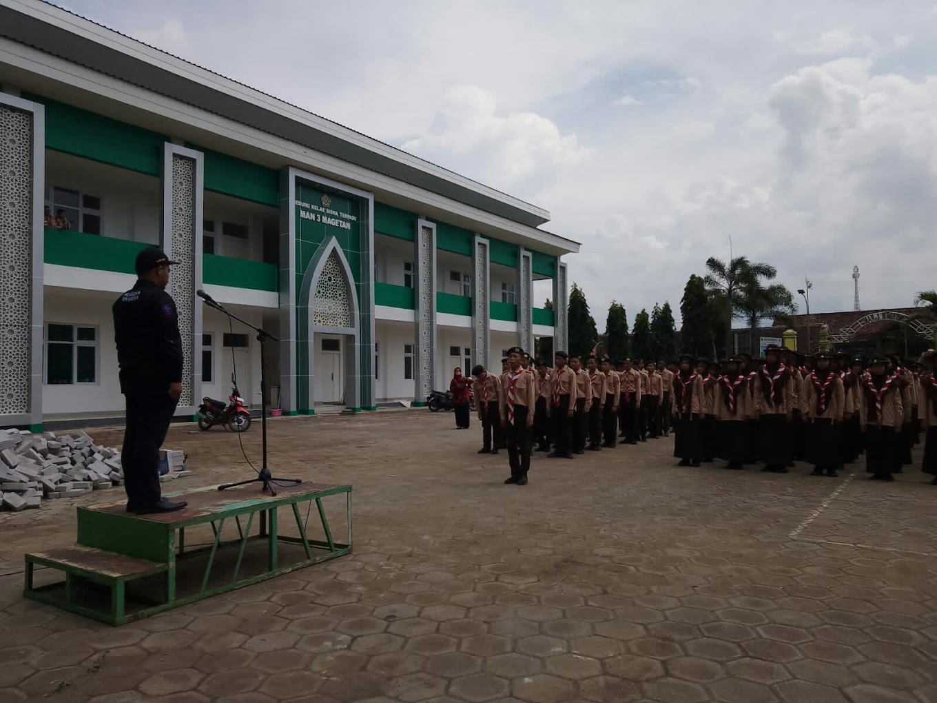 MAN 3 MAGETAN