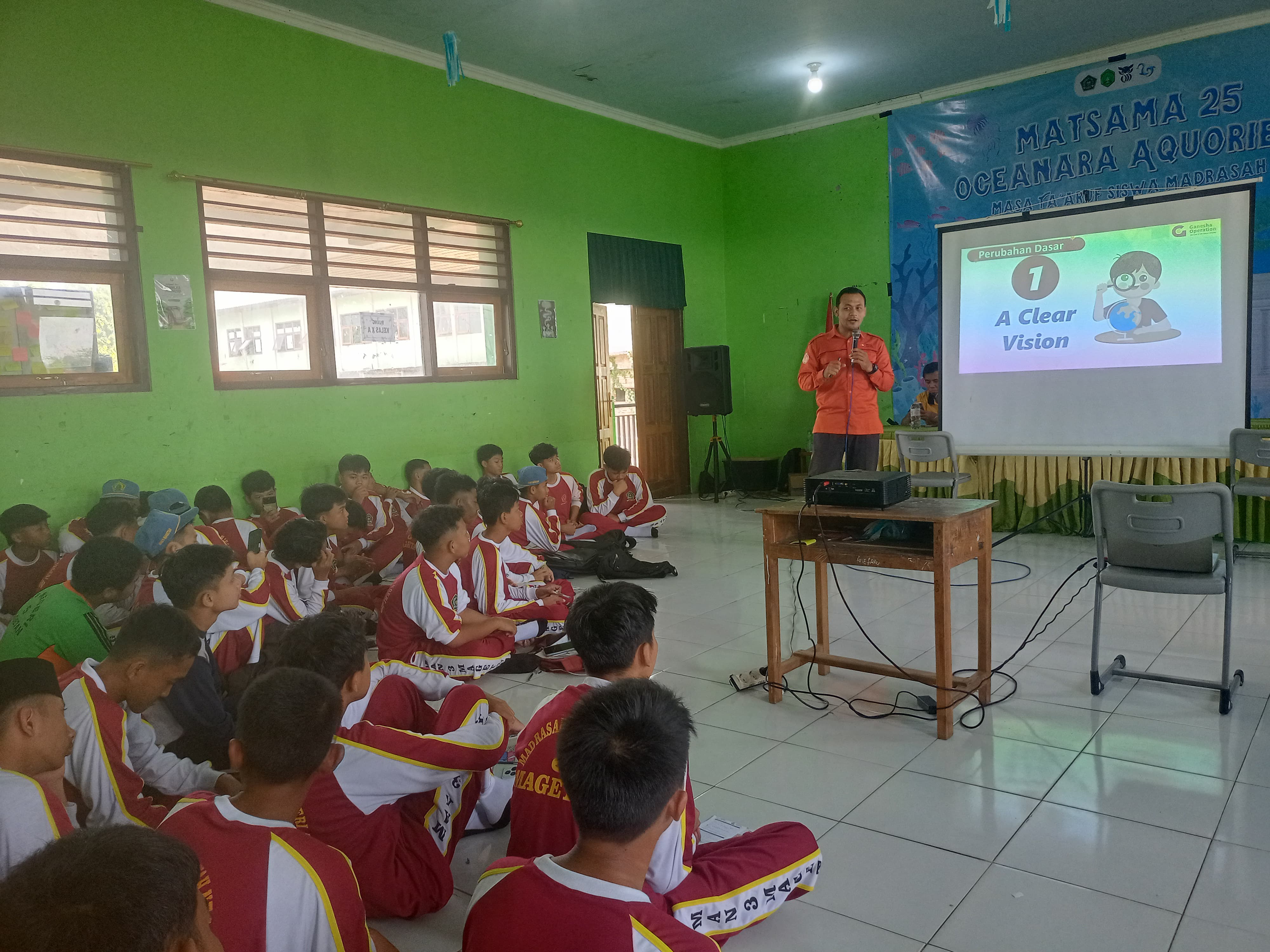 Semangat Awal Tahun, MAN 3 Magetan Gelar Jalan Sehat dan Sosialisasi