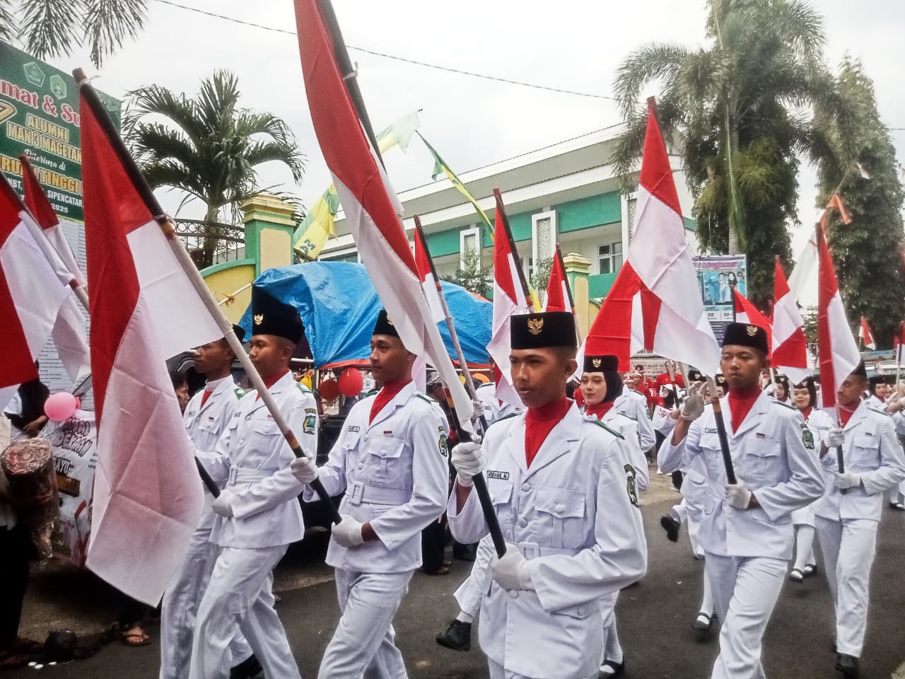 Karnaval Budaya Desa Turi 2025 Meriahkan HUT RI ke-80 dengan Semangat Nasionalisme dan Kreativitas